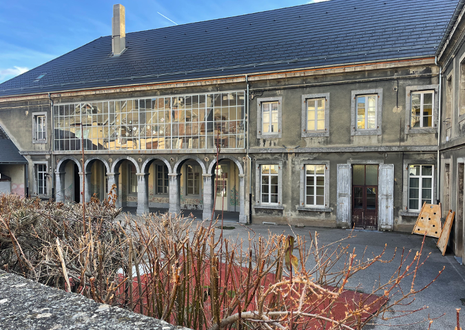Ecole Perouzat
